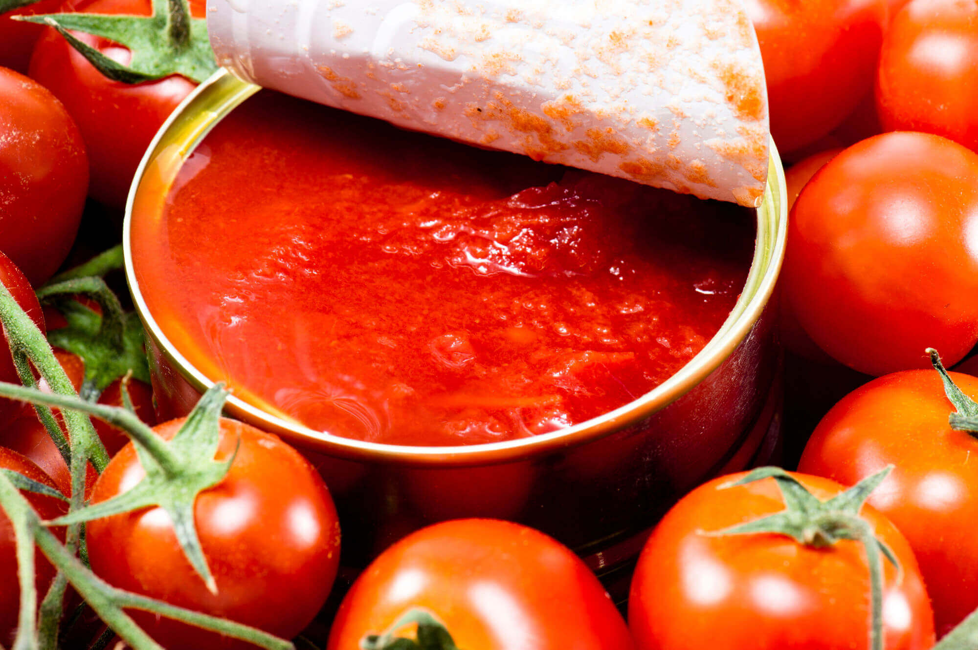 Combien de kilogrammes de tomates en conserve consomme en moyenne un Italien ?